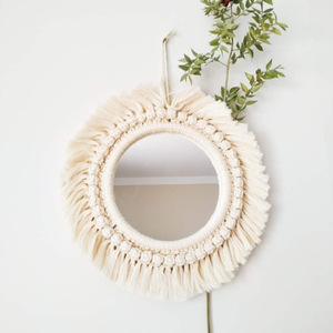 Espejo de Macramé Redondo Estilo Luna, Hecho a Mano con Cordón de Algodón de Color Natural, de Alta Calidad y Personalizable, para Decorar tu Hogar - Product Image 1