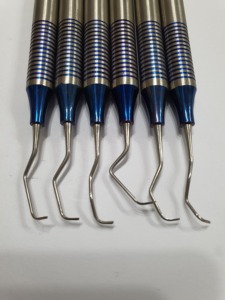 ชุดเครื่องมือผ่าตัดทางทันตกรรมเกรซี่แบบมืออาชีพ 6 ชิ้น - Product Image 2