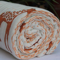 Couverture bleue girafe pour tout-petits, pour tout-petits, toutes saisons, matelassé imprimée à la main