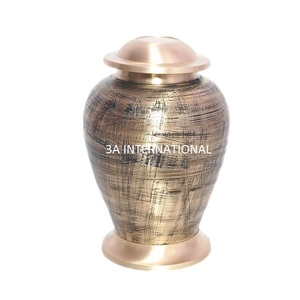 Atractivas Urnas de Latón de Diseño Elegante, Urnas Funerarias Hechas a Mano, Urnas de Cremación de Metal, Urnas de Latón Artísticas para Cremación - Product Image 3
