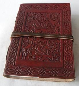 Journal en cuir gaufré A5 vintage, carnet de notes en cuir à couverture rigide, parfait cadeau de bureau pour hommes et femmes - Product Image 4