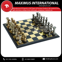 Jeu d'échecs en bois artisanal avec boîte de rangement |   Jeu de société d'intérieur haut de gamme, pièces d'échecs sculptées à la main, design Art Déco, cadeau