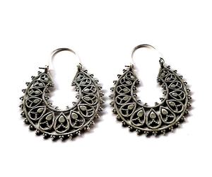 Pendientes de Aro Plateados Modernos 2023 para Mujer, Venta al Por Mayor Personalizada para Regalos de Boda, Estilo Bohemio con Perlas y Diamantes como Piedras Principales - Product Image 1