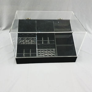 Armario de exhibición de cosméticos de diseño colorido, esquinero para labios, ojos y uñas - Product Image 1