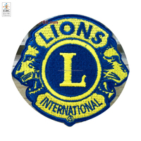 Insignias Bordadas a Mano con Lentejuelas Doradas en Forma de Cabeza de Leona OEM para Bolsillos de Blazer - Personalizables, Sin Níquel, 3D