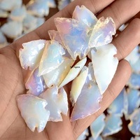 Venta al por mayor Opalite Arrowhead cristales curativos hechos a mano Opalite Arrowheads Agate Gemstone Opalite Arrowhead para la venta