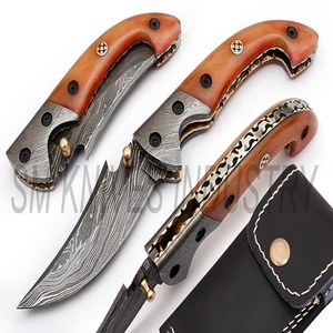 มีดดามัสกัสทำด้วยมือสีดำที่กำหนดเองอูฐจับกระดูกสวยงามซับล็อคมีดพับ (Smk1242) - Product Image 2