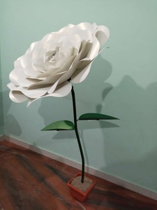 Fleurs en jute faites sur mesure, utiles pour le scrapbooking, l'art et l'artisanat, et pour les fournitures de mariage - Product Image 5