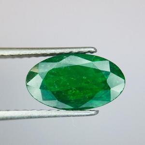 Piedra preciosa suelta de tsavorita natural Corte ovalado de color verde con certificado IGI - Product Image 4