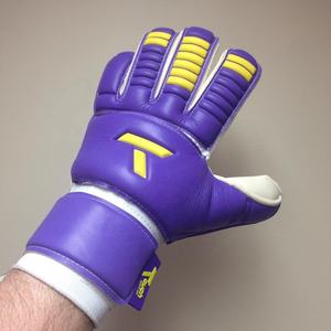 Gants de gardien de but professionnels Hit Hard, matériau en mousse haute densité CGk-001 - Product Image 6