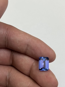 Tanzanita Natural en Forma de Octágono, Certificada por IGI, Tratada con Calor, Calidad Fina, Azul, 3.45 Quilates, Piedra Preciosa de Sadiya International - Product Image 3