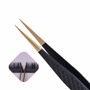 Pinzas de diseño de corte de diamante de punta recta de pestañas negras con etiqueta privada de Punta dorada, pinzas de volumen y aislamiento Etiqueta Privada - Product Image 1