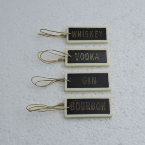 Etiquetas colgantes de ropa de marca personalizadas Etiquetas colgantes especiales Etiqueta colgante de ropa con hogar y cocina - Product Image 6