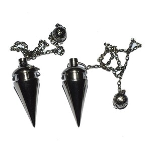 Compre en línea péndulos de metal negro tallados péndulos curativos de cristal natural para la venta - Product Image 1