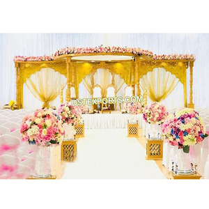 Mandap de Fibra Dorada para Bodas Indias, Mandap de Madera con Aspecto Especial para Bodas en el Reino Unido, Mandap de Fibra Hindú Elegante y Moderno para Bodas en Suiza - Product Image 1