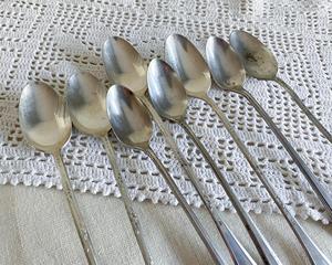 Ensemble de 8 grandes cuillères de qualité supérieure en acier inoxydable 304 de haute qualité, fini argent, idéal pour les repas de luxe dans les hôtels et les restaurants - Product Image 2