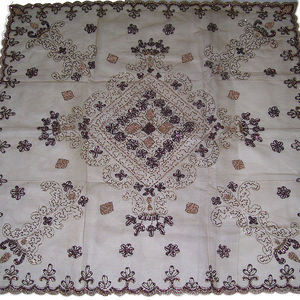 Cubierta de mesa étnica hecha a mano, red - Product Image 1