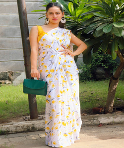 Banarasi Soie Jacquard Saree avec Chemisier Femmes Porter Dames Fête Festival Usage Quotidien Doux Coton Soie Sari En Gros Bas Prix Alphanumero - Product Image 2