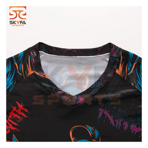 Maillot de pêche à capuche haute performance avec motif camouflage sur mesure - Product Image 3