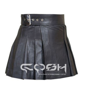 Kilt en cuir utilitaire moderne et tendance pour homme en noir avec boucles réglables et design multi-poches - Product Image 2
