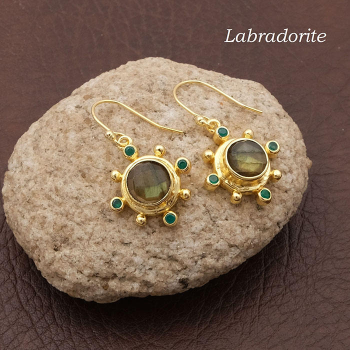 สีเทา/เขียว