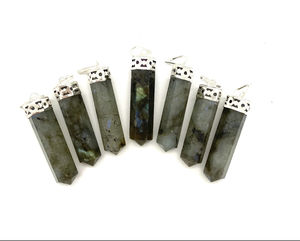 Venta al por mayor Muntaha Agate Gemstone Premium Jewelry Collection Hecho a mano Hermoso labradorita Lápiz y colgantes de bala - Product Image 1