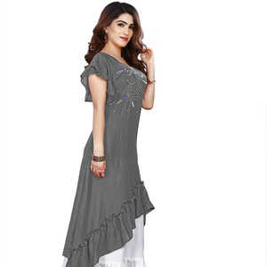 Plus belle et fantaisie Kurti dames coton rayonne femmes dernière conception de mode prêt à porter bas prix avec Palazzo robe en gros ethnique - Product Image 1