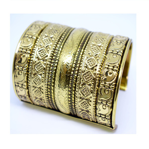 2022 New Year December Texas Hyderabad ethnic bracele Wedding Bridal Fashion Wide Solid Colorful Brass <b>Bangle</b> <b>Bracelet</b> for Women - Product Image 1