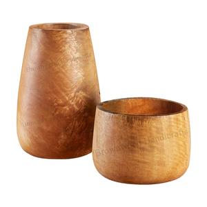 Vase en bois fait main de style classique ensemble de 2 décorations de table finies en bois naturel pour salon, bureau et décoration intérieure - Product Image 1