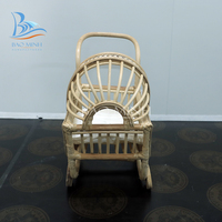 Nouvelle conception de poussette et chariot pour enfants en rotin tressé traditionnel pour filles de 2 à 7 ans, meilleur prix du fabricant