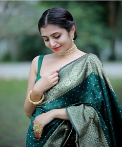 Banarasi Sari jacquard de seda con blusa para mujer, ropa para damas, fiesta, Festival, ropa diaria, Sari de seda de algodón suave, venta al por mayor, ropa de bajo precio - Product Image 5