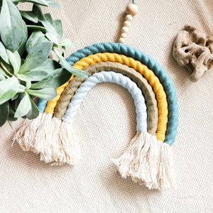 Macramé Arcoíris Hecho a Mano, Felicidad - Product Image 1