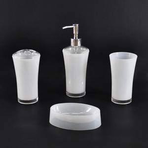 Accesorios de baño con forma de cilindro curvo Acrílico - Product Image 3