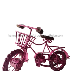 Jarrón de Flores de Juguete de Hierro y Madera Estilo Rickshaw, Color Negro Antiguo, Gran Venta - Product Image 5