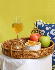 Bandeja Redonda de Mimbre para Servir, Bandeja de Mimbre de Bambú de Caña India para Organizar Frutas y Verduras, Comida Fácil para Servir con Platos - Product Image 2