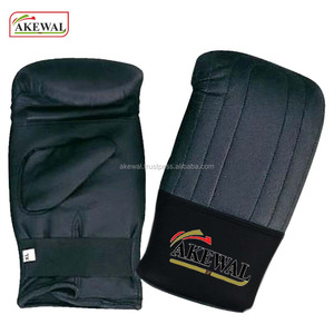 Sac de sport de boxe personnalisé de haute qualité, gants en cuir synthétique imperméable, sangle de poignet réglable, antidérapant, logo personnalisé disponible - Product Image 4