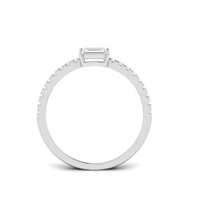 Anillo de Compromiso Solitario con Diamantes Redondos y Baguette Reales de 0.50 TCW en Oro Blanco de 14K |   Elegante Joyería Fina de Compromiso para Mujer, Regalo - Product Image 3