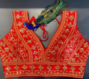 Bollyby — chemisier brodé pour femmes, nouvelle blouse de styliste, broderie lourde, simple, pour dames, avec bas prix et meilleure qualité - Product Image 5