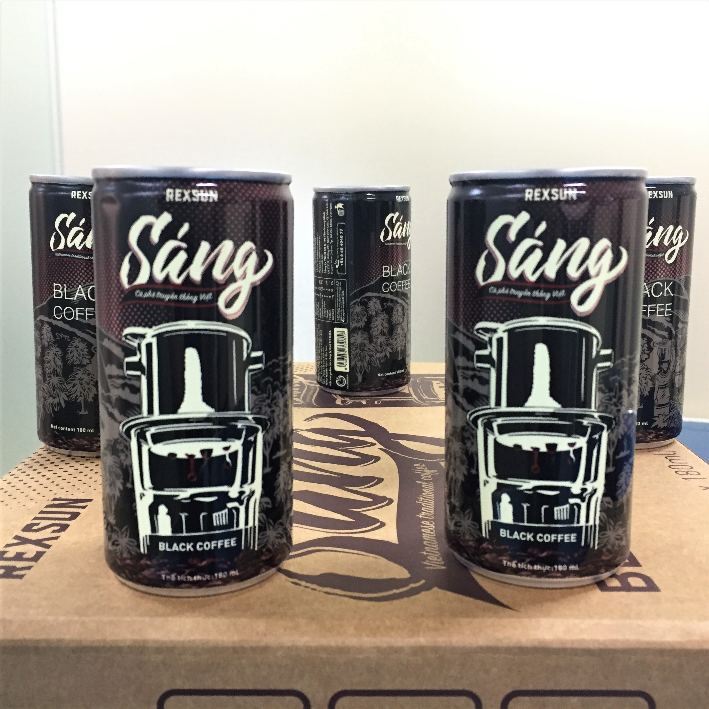 Консервированные кофейные напитки, вьетнамский черный кофе, традиционный стиль, небольшая сладость от листьев стевии