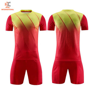 Camiseta de Fútbol Personalizada con Sublimación, Secado Rápido, 100% Poliéster, Ropa Deportiva, Color y Diseño Personalizados, Alta Calidad, Pakistán - Product Image 6