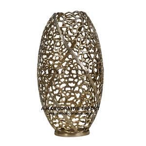 Jarrón de Flores Decorativo de Alta Calidad, Diseño Artesanal, Acabado en Plata de Aluminio, en Venta - Product Image 6