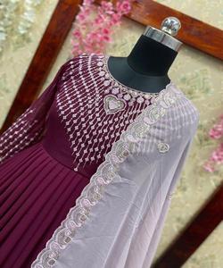 Georgette ชุดแมกซี่ยาวแขนยาวออกแบบมาเป็นพิเศษสำหรับสิ่งทอสวมใส่สบายขายส่งราคาต่ำสุดเสื้อผ้าสำหรับตลาดสิ่งทอ