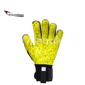 2024 Goalkeeper Gloves Wholesale Hot Sale Genuine Professional Latex Soccer Goalkeeper Gloves - Product Image 2