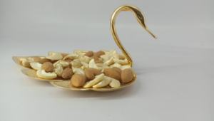 Tazón para servir de Metal pulido dorado de 24 quilates, diseño único de estilo pato para decoración del hogar y la Mesa para servir frutas secas o regalos - Product Image 6