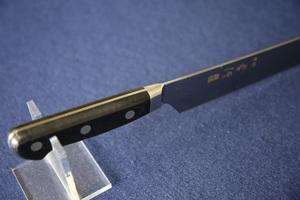 Cuchillo de cocina japonés con acero sueco - Product Image 5