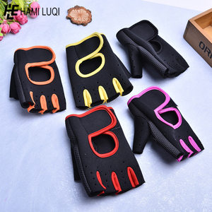 Nouvel Arrivage Gants de Musculation en Néoprène et Cuir à Demi-Doigts Respirants et Durables pour l'Entraînement en Salle de Sport (Vente en Gros) - Product Image 6