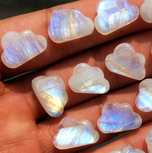 Piedra preciosa suelta de piedra lunar arcoíris natural, cabujón redondo con base plana |   Piedra de Resina Plana con Incrustaciones de Diamantes de Imitación de Larimar, Diseño de Diosa - Product Image 1