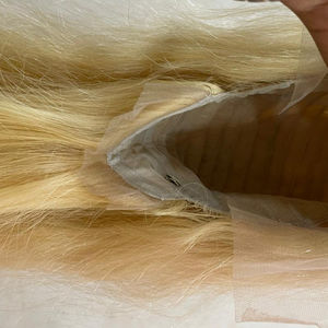 Qualité supérieure 613 miel blond avant dentelle perruques dentelle transparente dentelle suisse indien naturel vague de corps - Product Image 1