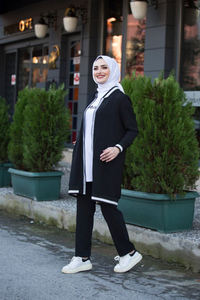 Nouvelle saison, ensemble de vêtements de sport pour femmes en 3 pièces, vêtements islamiques, abaya, kaftan, mode islamique, qualité turque - Product Image 2