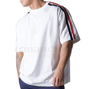 T-shirt surdimensionné en coton de haute qualité pour homme, design uni et vierge, idéal pour la vente en gros, impression numérique, couleur personnalisée, séchage rapide - Product Image 1
